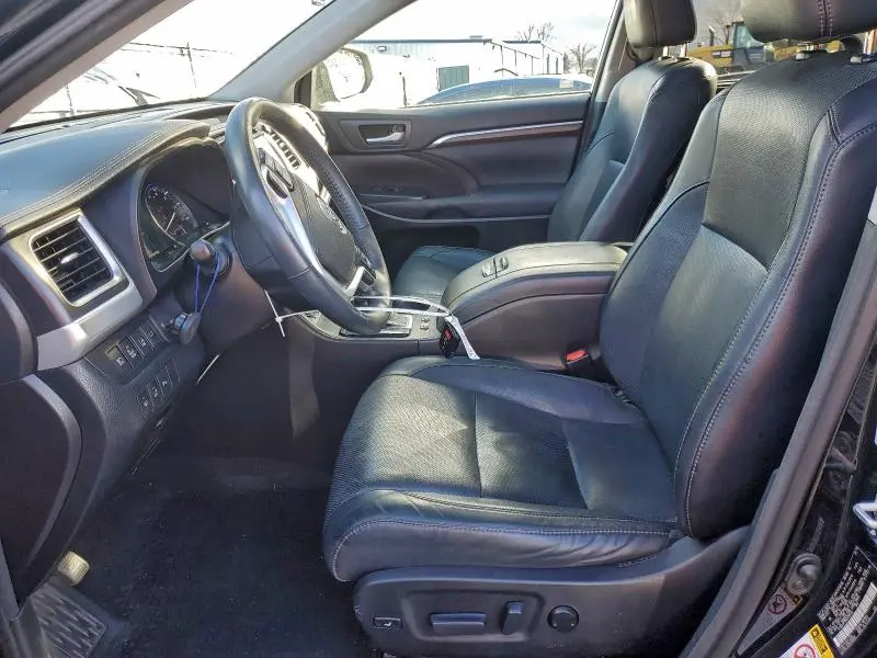 2016 TOYOTA HIGHLANDER LIMITED  