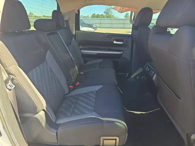 2021 TOYOTA TUNDRA SR5  