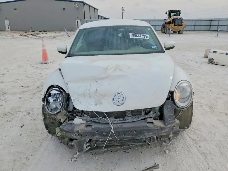 2013 VOLKSWAGEN BEETLE   