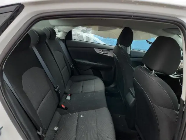 2024 KIA FORTE LX  
