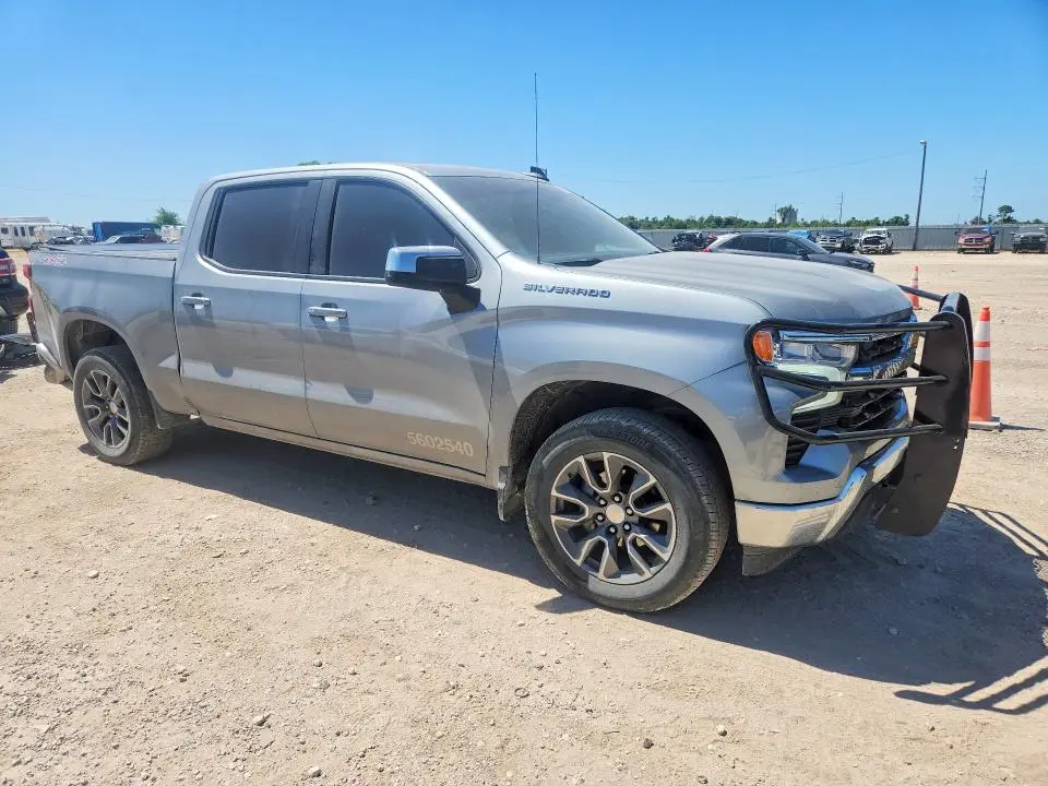 2025 CHEVROLET SILVERADO K1500 LT  