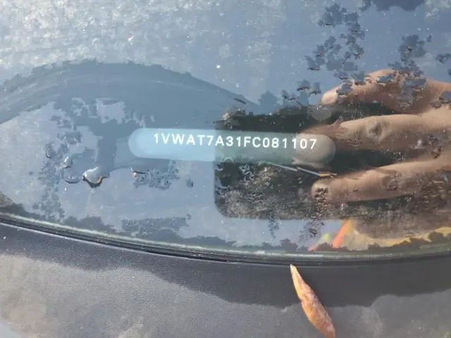 2015 VOLKSWAGEN PASSAT S  