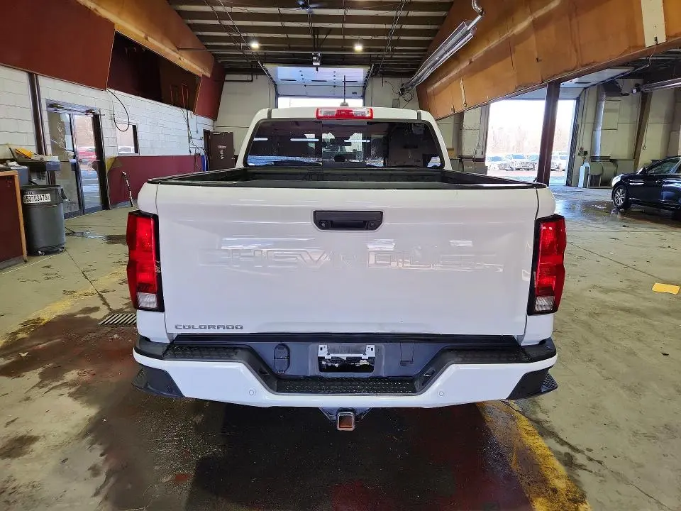 2023 CHEVROLET COLORADO LT  