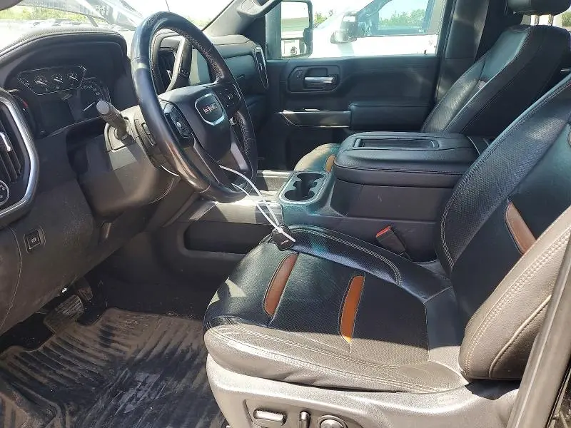 2020 GMC SIERRA K2500 AT4  