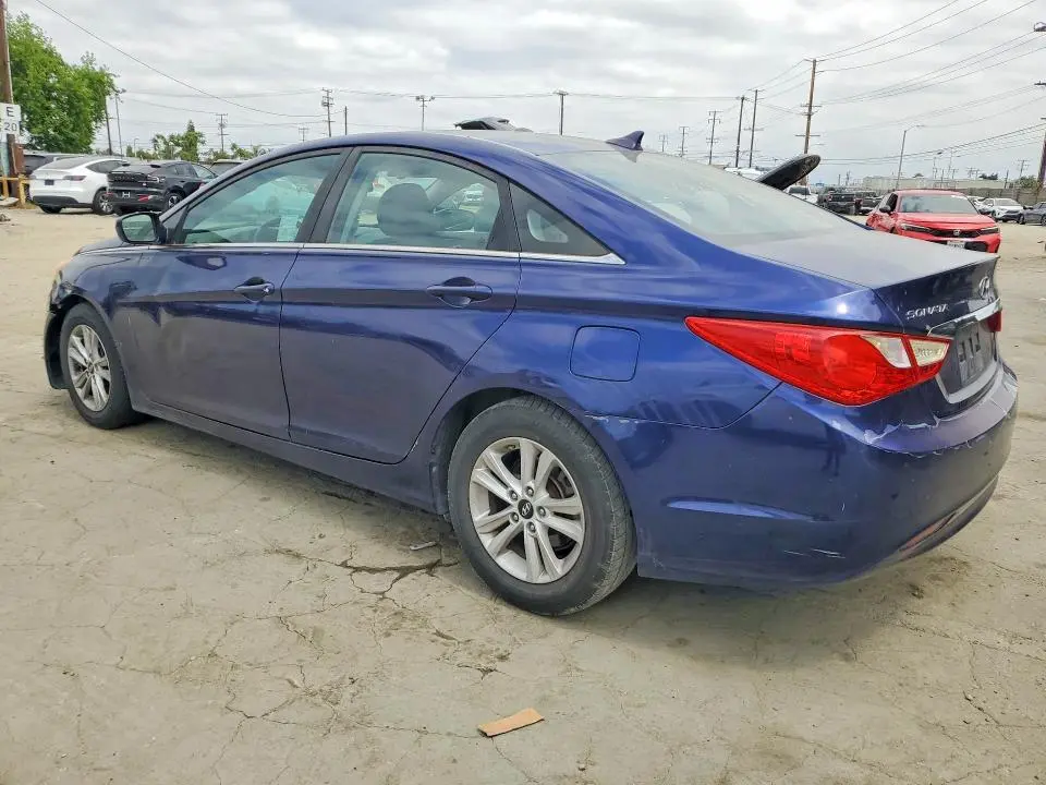 2011 HYUNDAI SONATA GLS  
