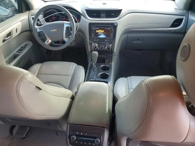 2013 CHEVROLET TRAVERSE LT  