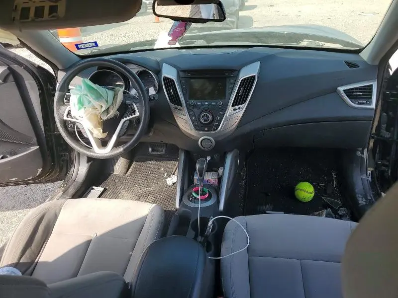 2013 HYUNDAI VELOSTER BASE  