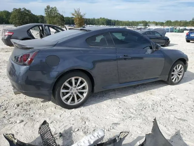 2011 INFINITI G37   