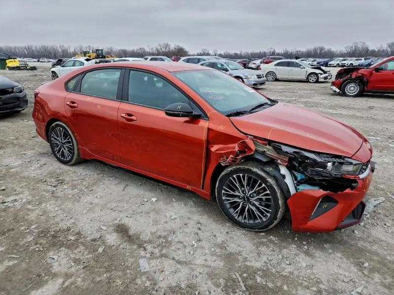 2022 KIA FORTE GT LINE  