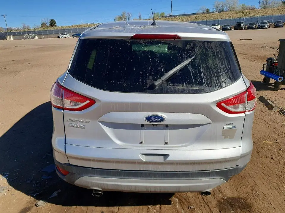 2015 FORD ESCAPE SE  