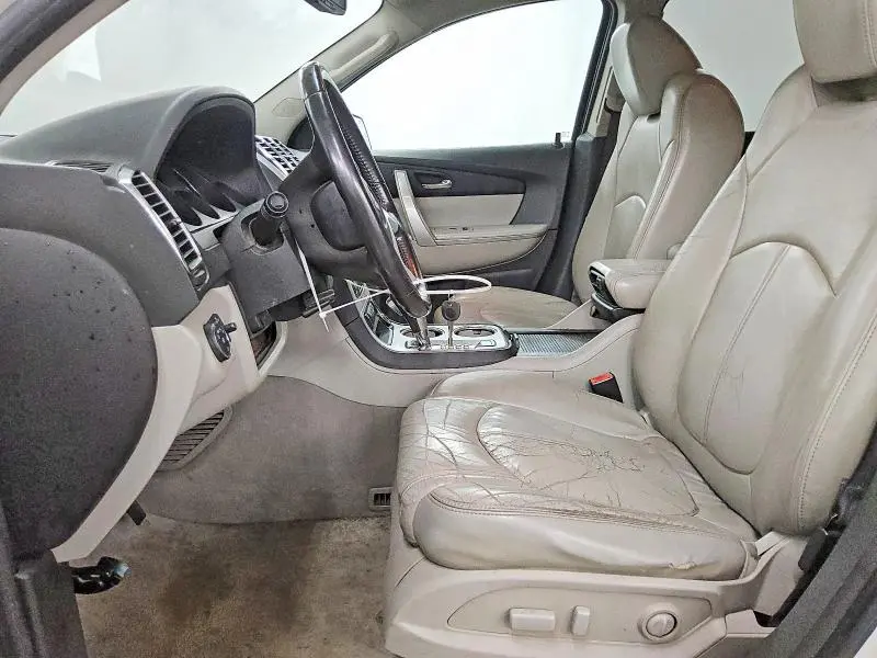2010 GMC ACADIA SLT-1  