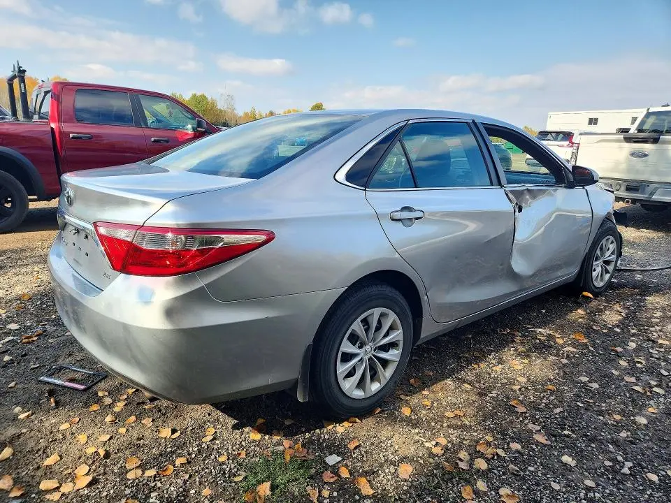 2017 TOYOTA CAMRY LE  