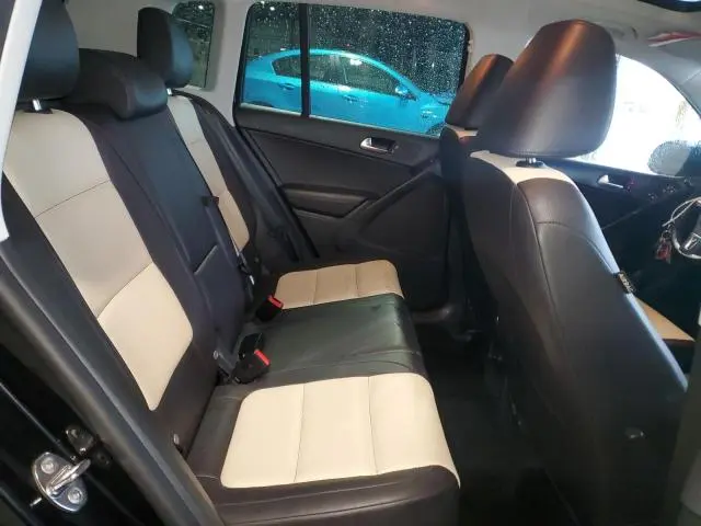 2017 VOLKSWAGEN TIGUAN WOLFSBURG  