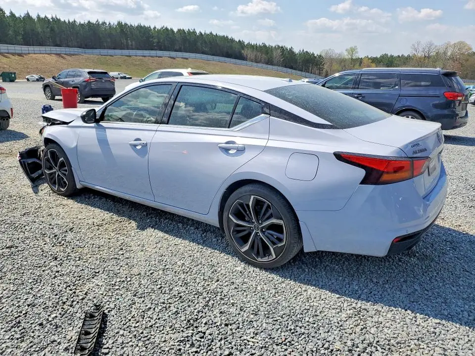 2024 NISSAN ALTIMA 2.5 SR  