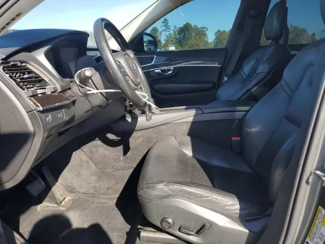 2017 VOLVO XC90 T6  