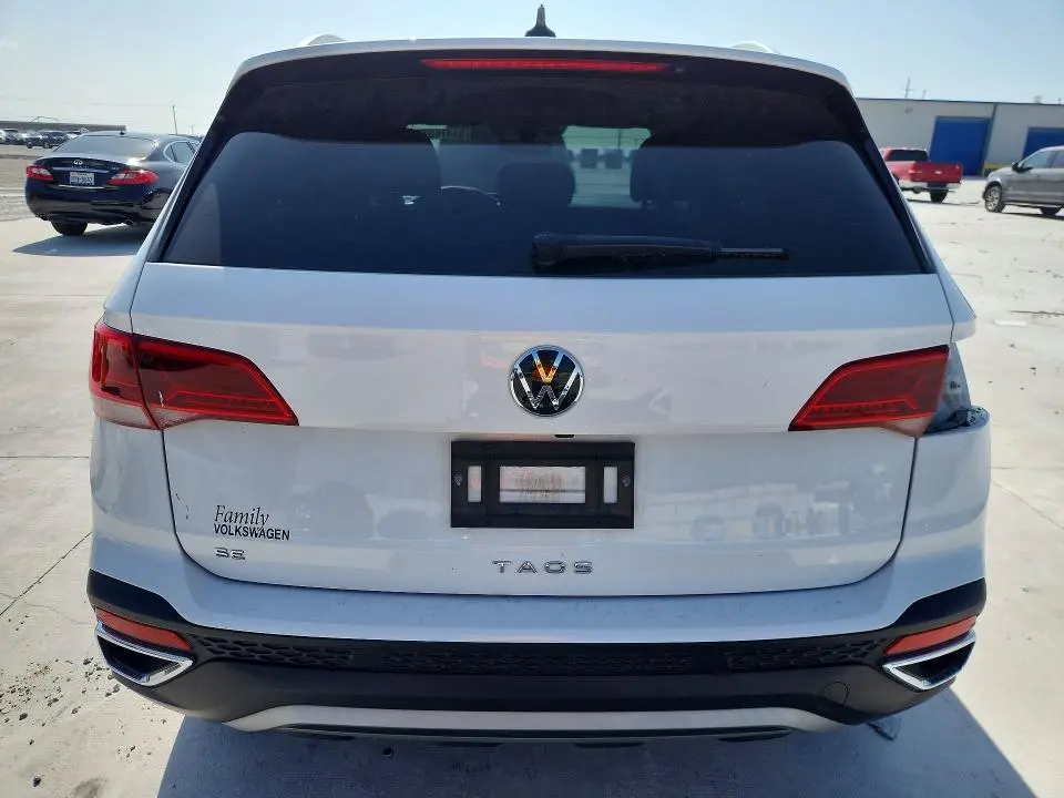 2024 VOLKSWAGEN TAOS SE  