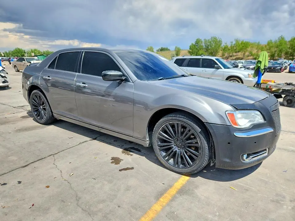 2011 CHRYSLER 300C   