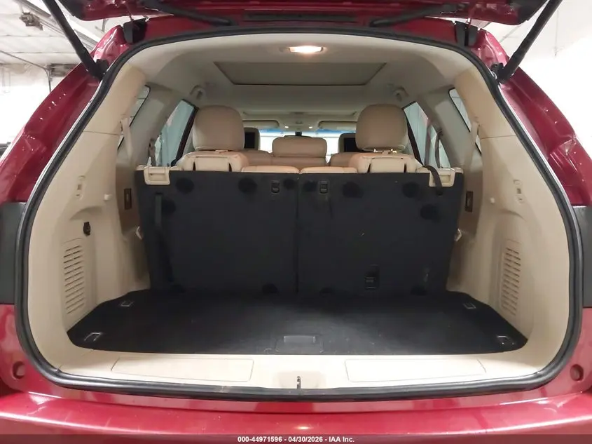 2016 NISSAN PATHFINDER PLATINUM