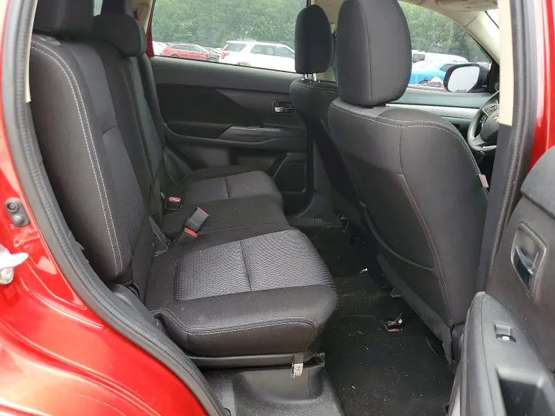 2018 MITSUBISHI OUTLANDER ES  