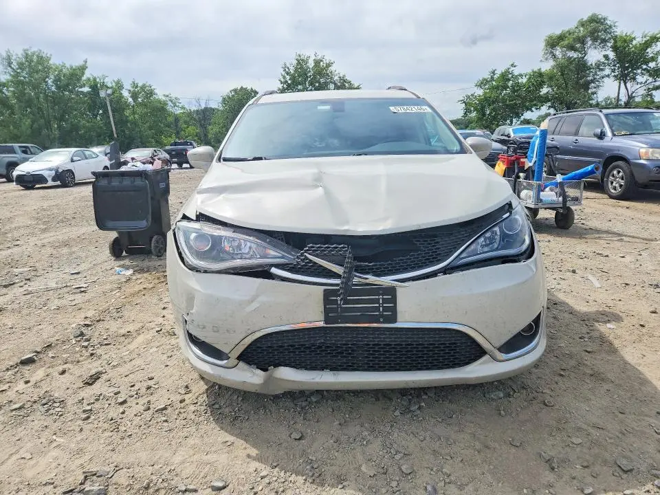 2017 CHRYSLER PACIFICA TOURING L  