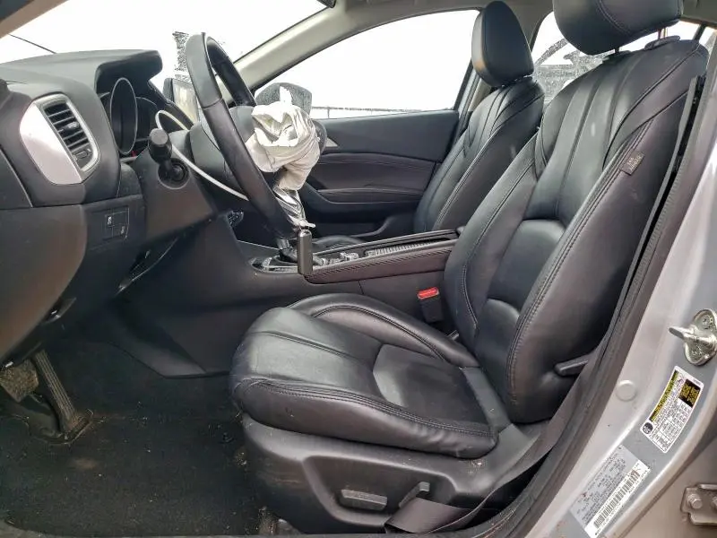 2017 MAZDA 3 TOURING  