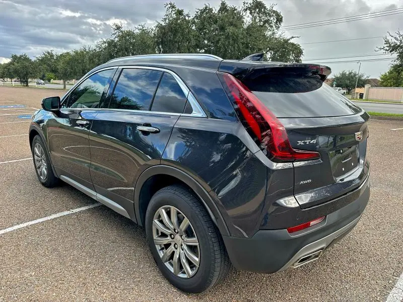 2023 CADILLAC XT4 PREMIUM LUXURY  