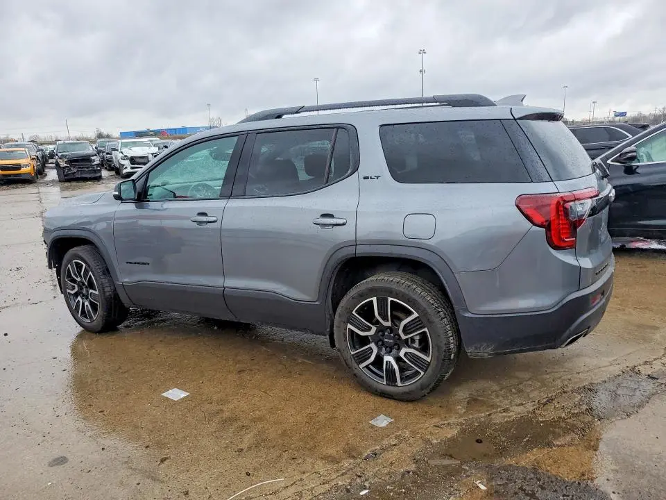 2021 GMC ACADIA SLT  