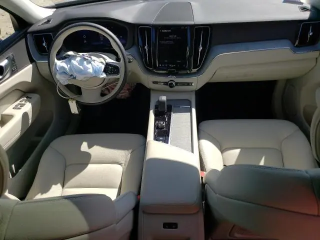 2025 VOLVO XC60 PLUS  