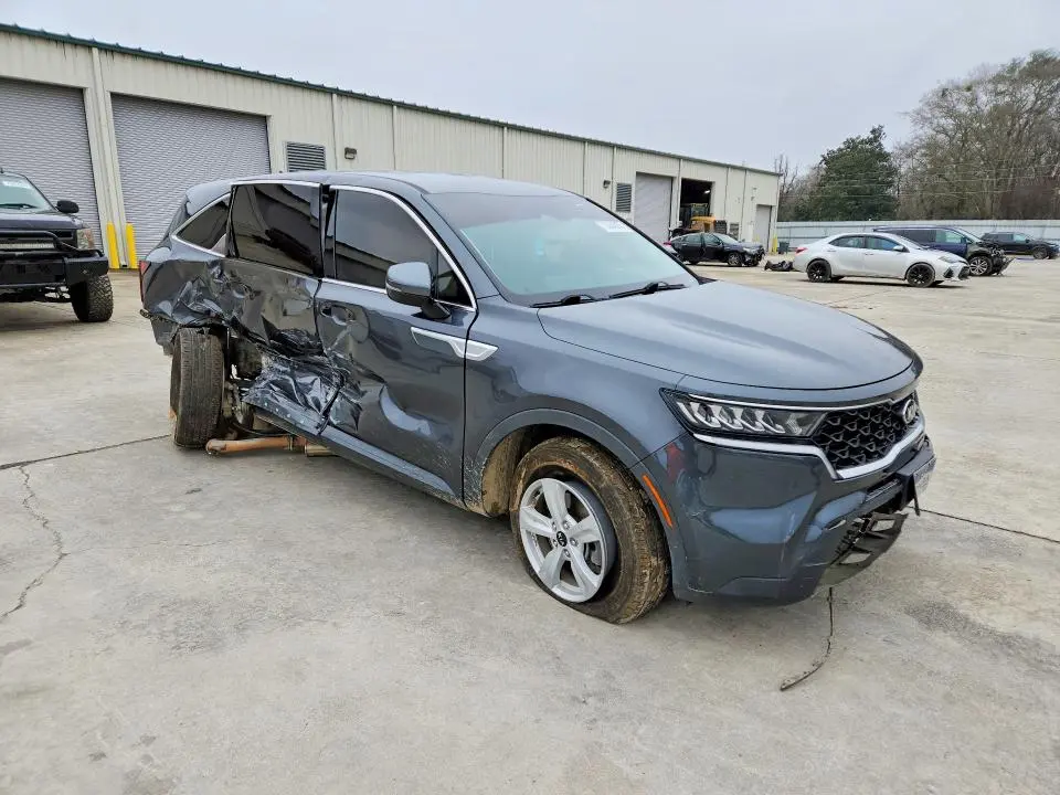 2021 KIA SORENTO LX  