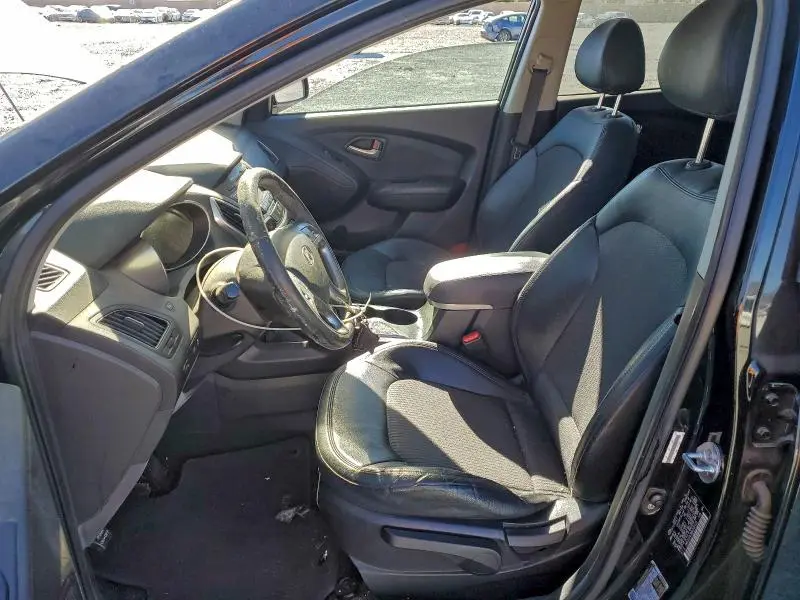 2011 HYUNDAI TUCSON GLS  