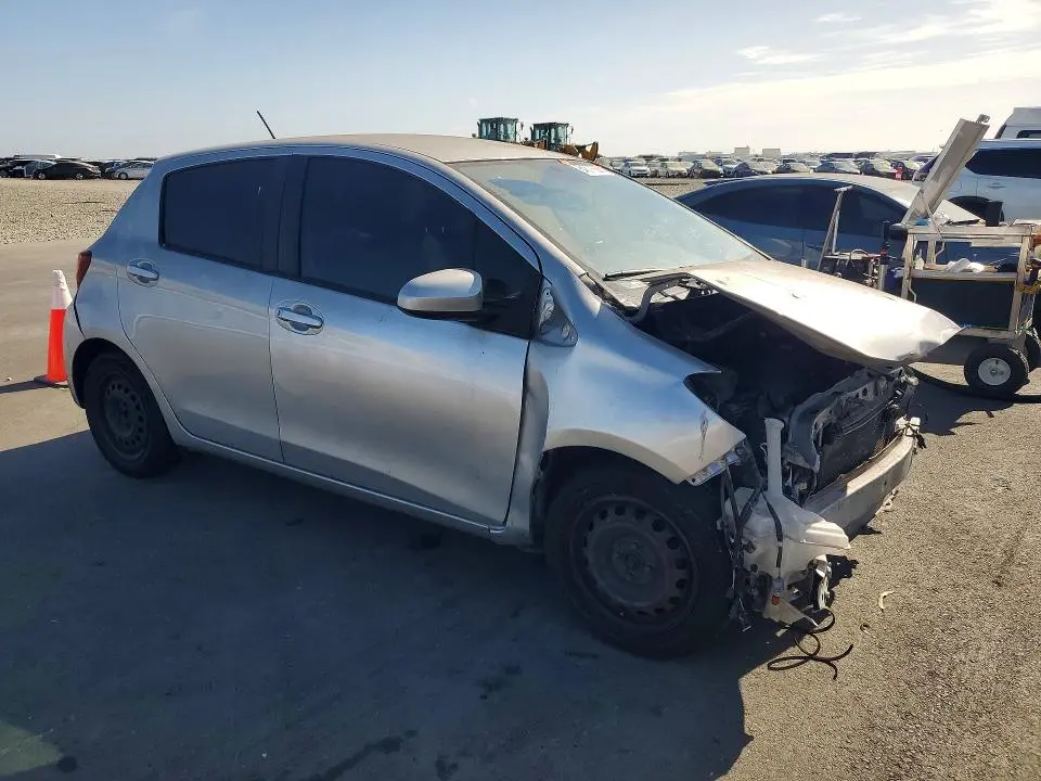 2015 TOYOTA YARIS 5-DOOR L  
