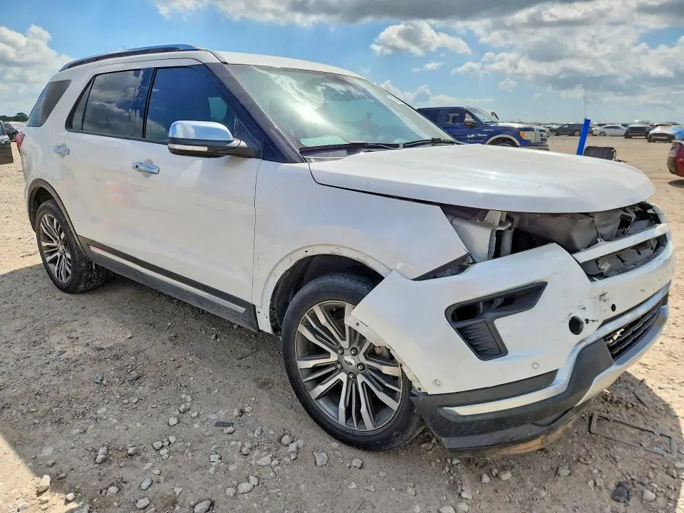 2019 FORD EXPLORER PLATINUM  