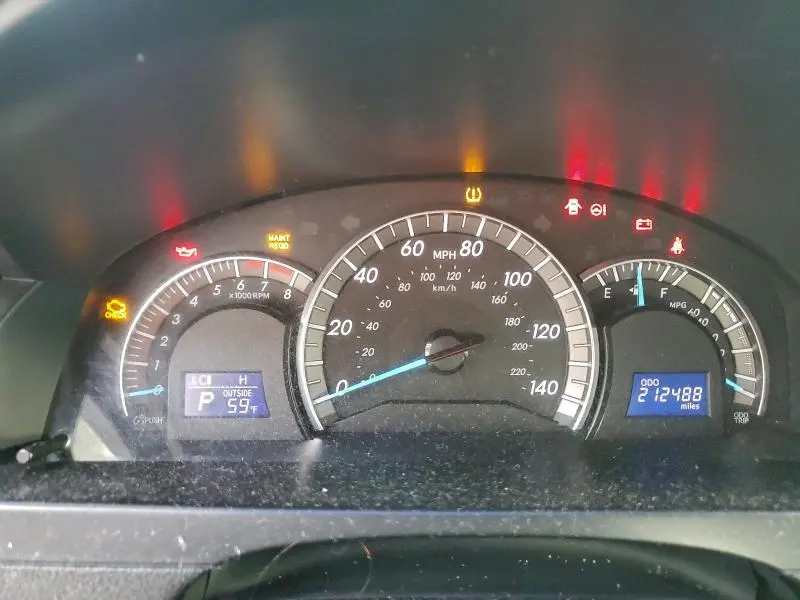 2012 TOYOTA CAMRY BASE  