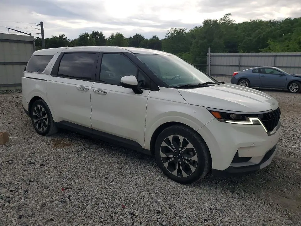 2024 KIA CARNIVAL EX  