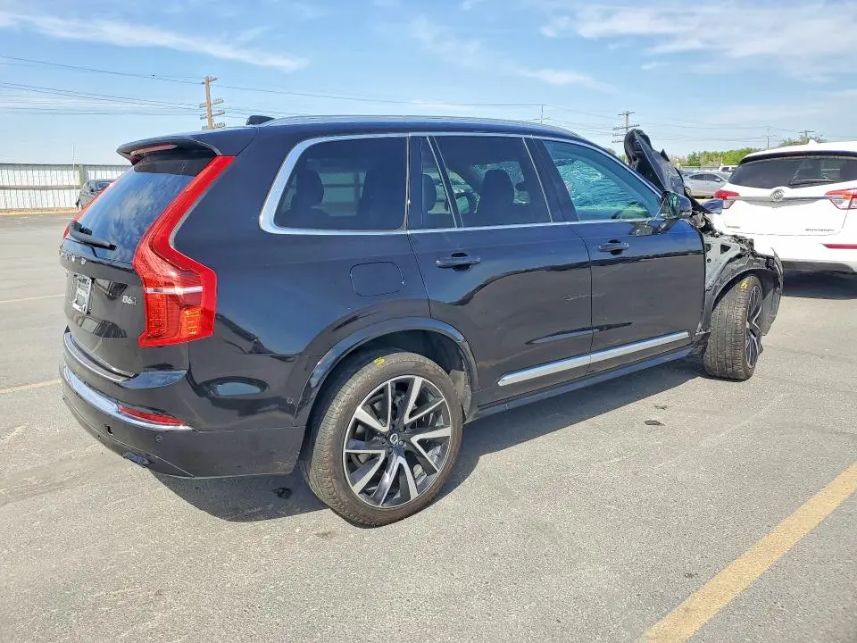 2024 VOLVO XC90 PLUS  