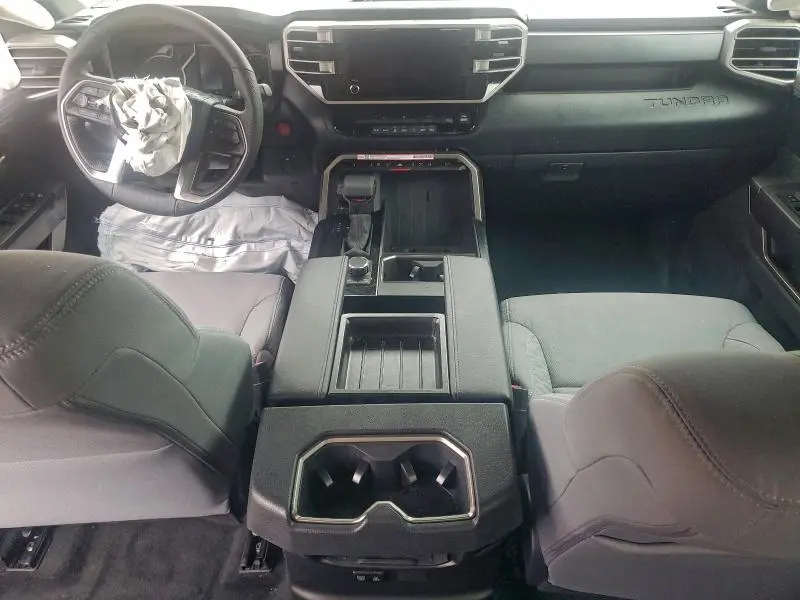 2025 TOYOTA TUNDRA CREWMAX SR  