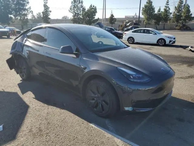 2025 TESLA MODEL Y