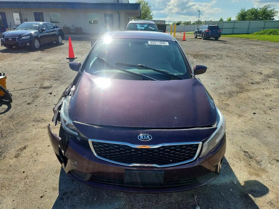 2018 KIA FORTE LX  