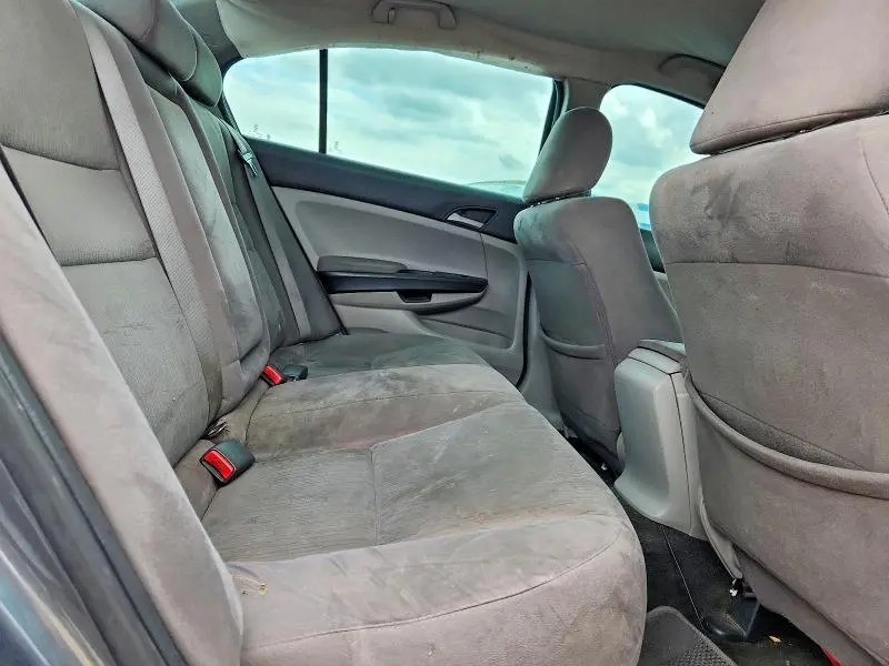 2011 HONDA ACCORD LXP  