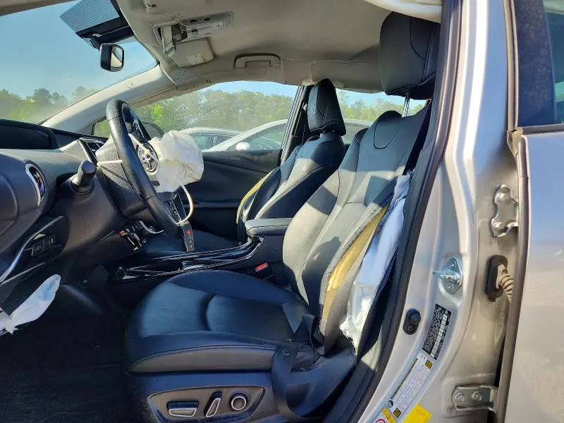 2016 TOYOTA PRIUS FOUR  