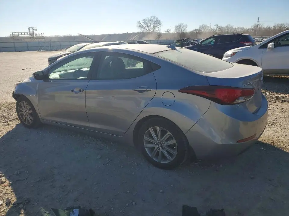 2015 HYUNDAI ELANTRA SE  