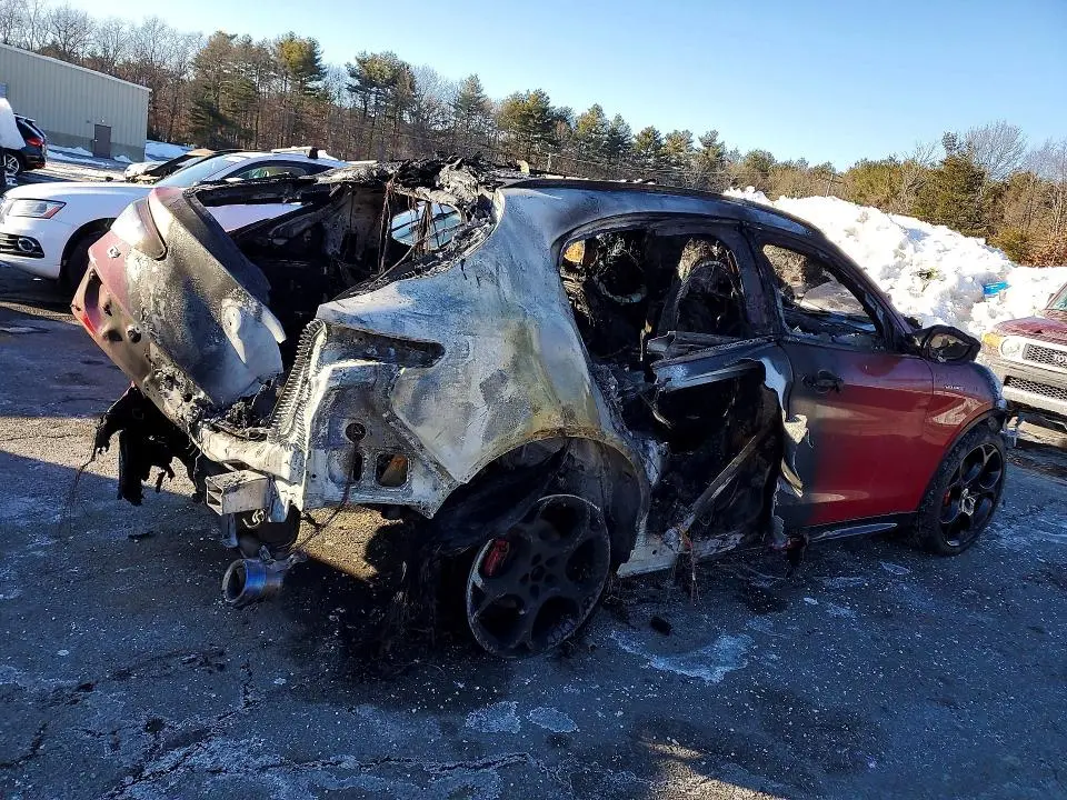 2024 ALFA ROMEO STELVIO TI  