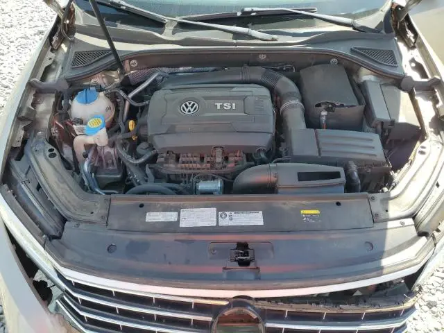 2016 VOLKSWAGEN PASSAT SE