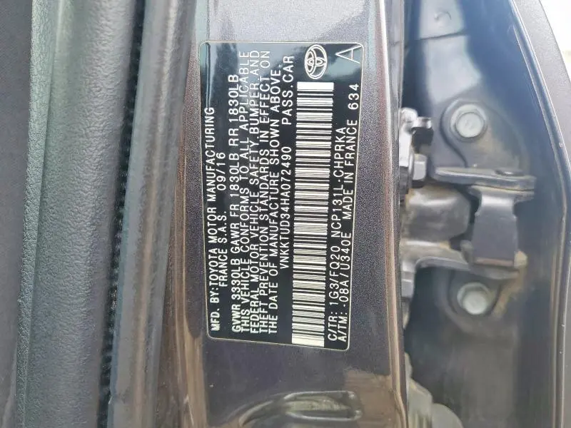 2017 TOYOTA YARIS 5-DOOR L  