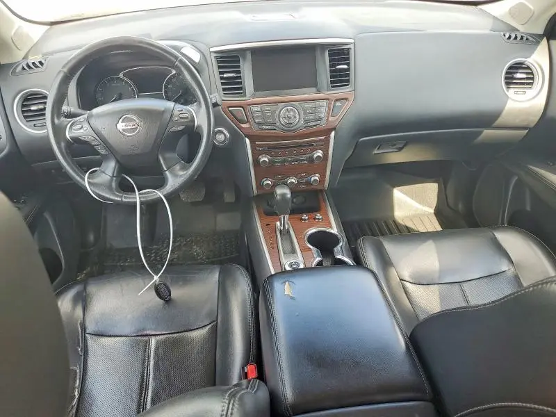 2017 NISSAN PATHFINDER PLATINUM  