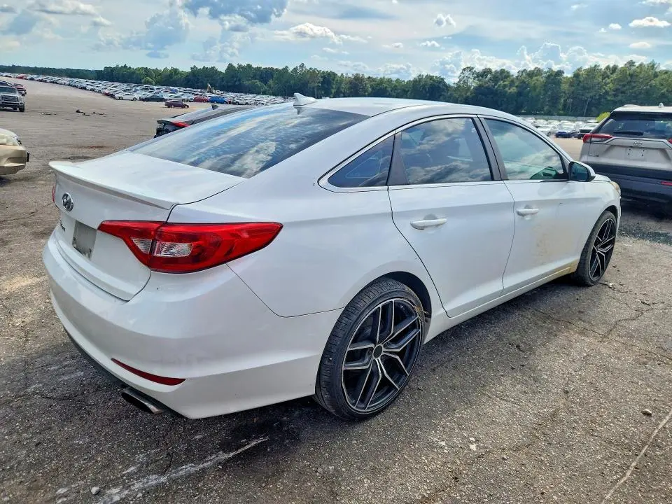 2016 HYUNDAI SONATA SE  