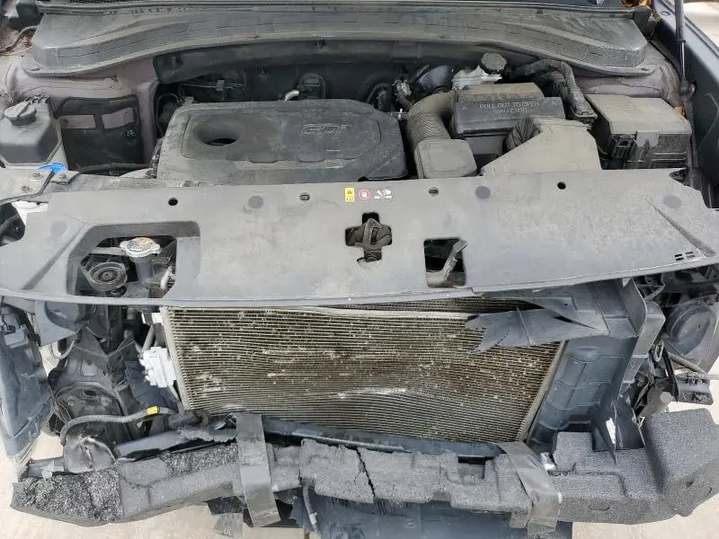 2019 HYUNDAI SANTA FE SE