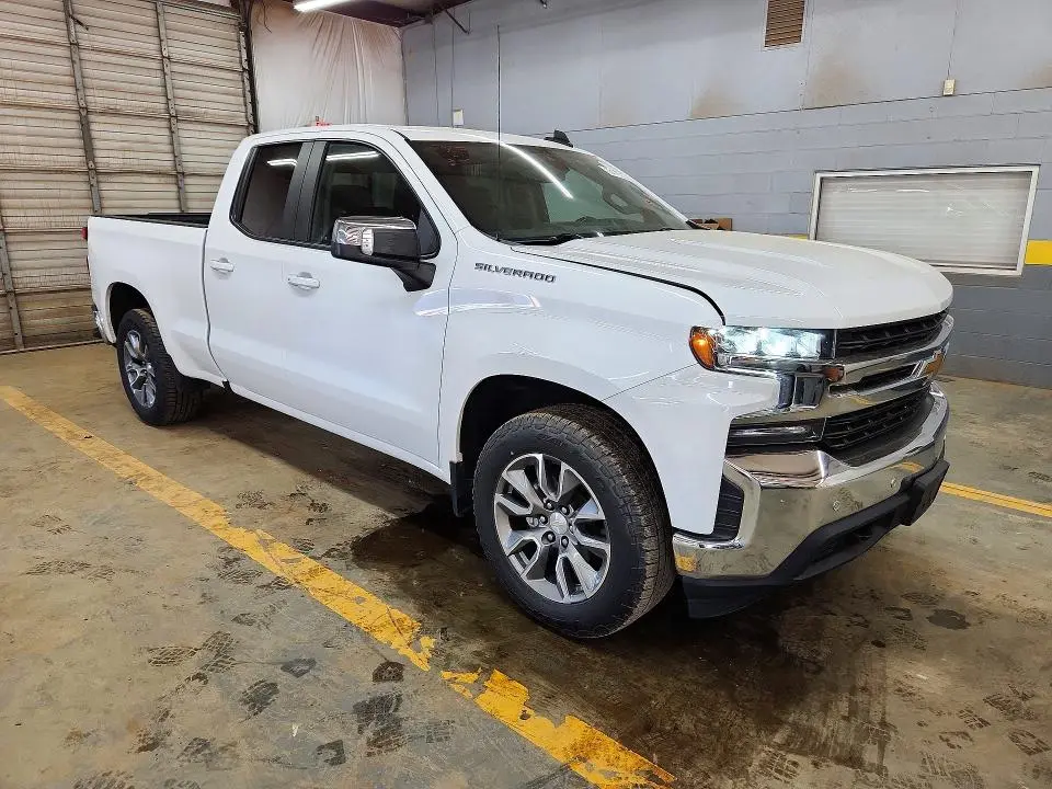 2021 CHEVROLET SILVERADO C1500 LT  