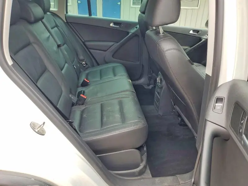 2017 VOLKSWAGEN TIGUAN SPORT  