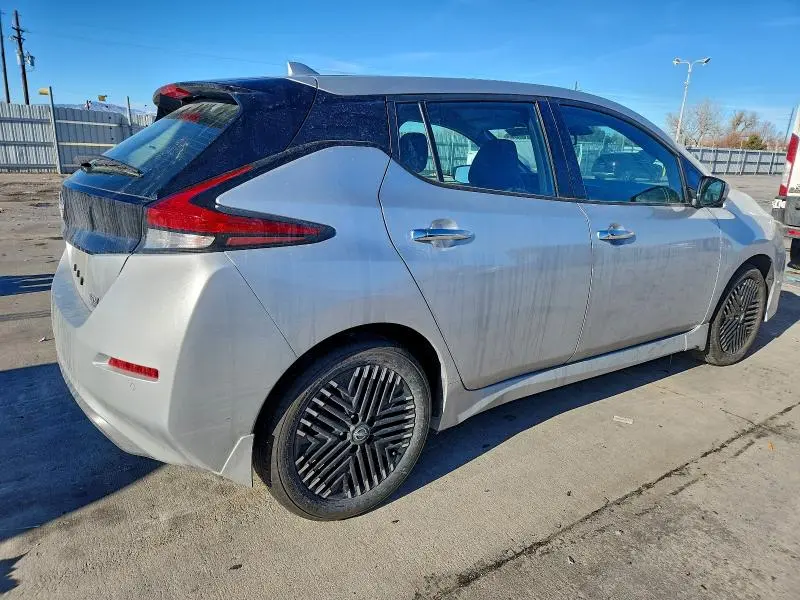 2025 NISSAN LEAF SV PLUS  